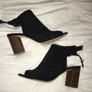Bootie black suede